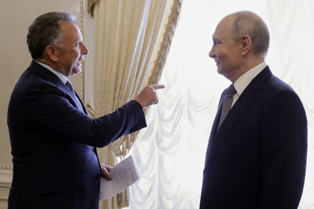 La Russia apre alla ripresa dei colloqui con l'Ucraina mediati dagli Stati Uniti a novembre negli Emirati Arabi Uniti