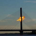 La Russia bombardato il secondo ponte più importante di Kyiv, colpendo anche altri tre ponti della capitale