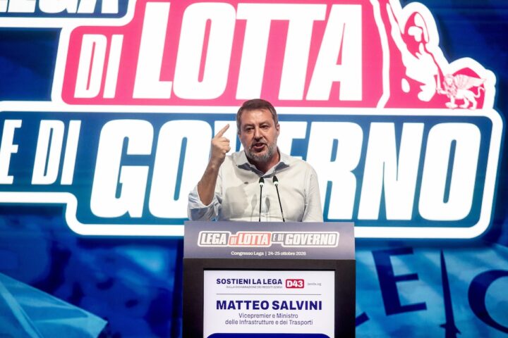 La sfida di Salvini nelle province lombarde: congressi a Varese, Bergamo e Brescia tra tensioni interne