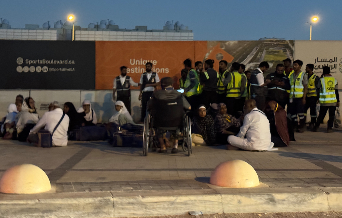 L'aeroporto di Riyad rimarrà chiuso fino a sabato per attacchi degli Houthi