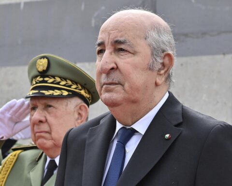 L'Algeria approva l'invio di soldati in Niger per la prima volta dal 1973