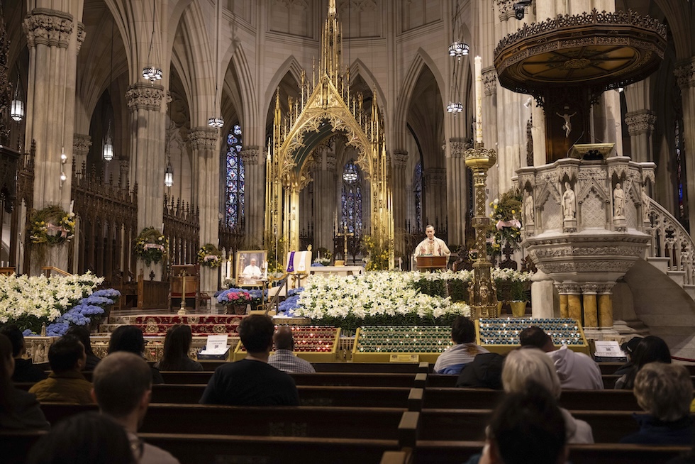 L'arcidiocesi di New York raggiunge un accordo da 800 milioni di dollari per risarcimenti per abusi sessuali