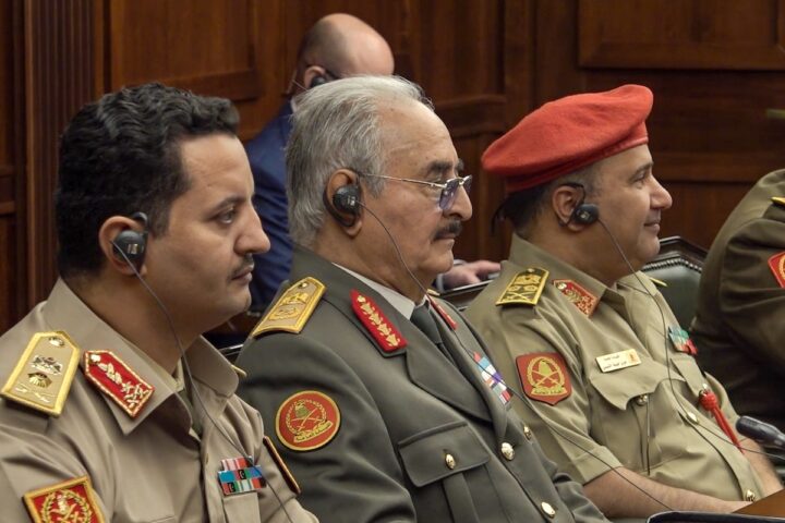 L'ascesa di Saddam Haftar: il giovane generale guadagna potere in Libia