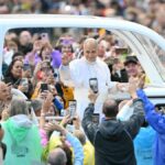 Leone XIV torna in piazza San Pietro dopo l'operazione al polmone per salutare i fedeli