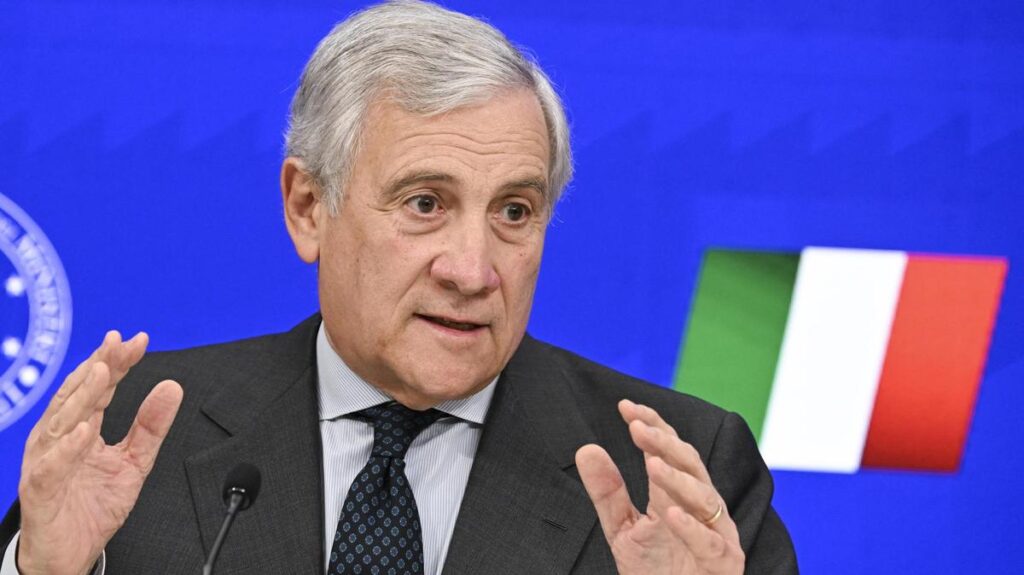 L'Irpef estesa al 33% e flat tax innalzata a 100mila euro per lavoratori e professionisti