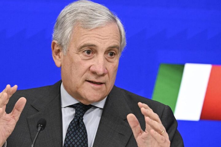 L'Irpef estesa al 33% e flat tax innalzata a 100mila euro per lavoratori e professionisti