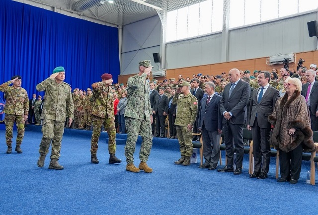 L'Italia riprende la guida della missione NATO KFOR in Kosovo: Crosetto al cambio di comando