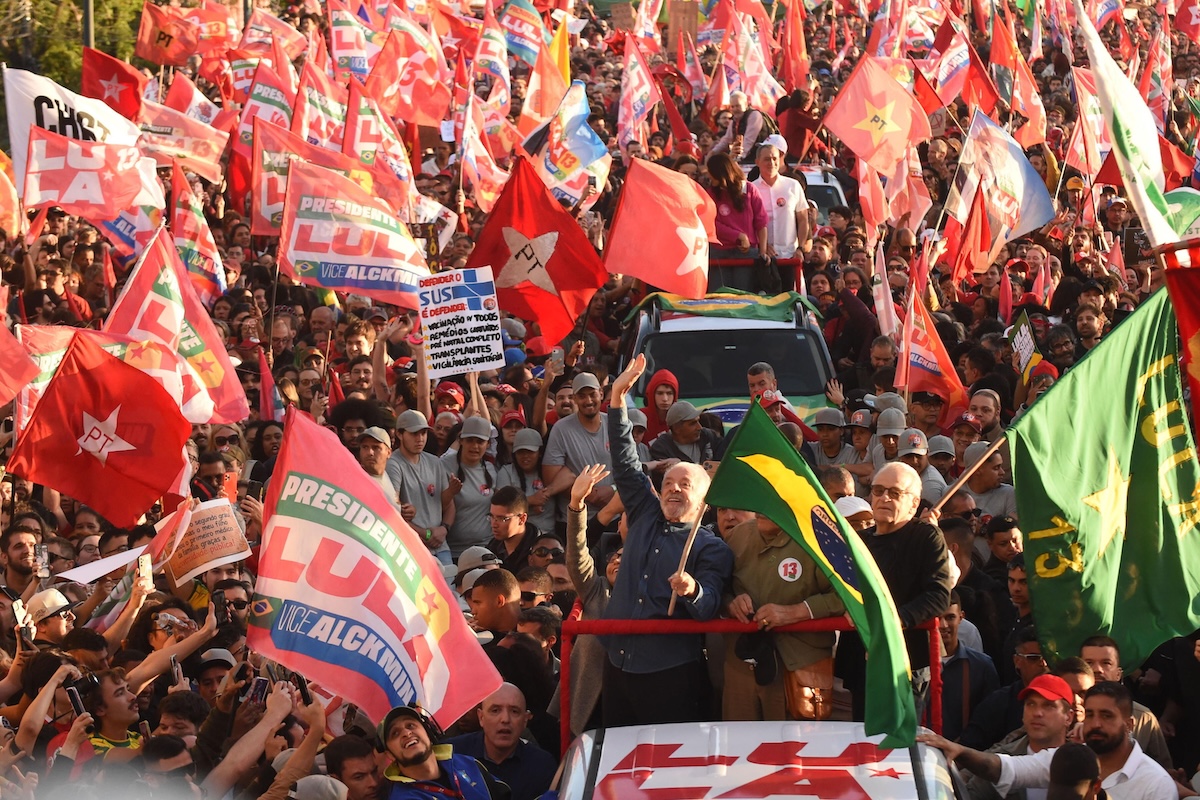Lula e Bolsonaro, due visioni inconciliabili per il Brasile alle presidenziali 2026
