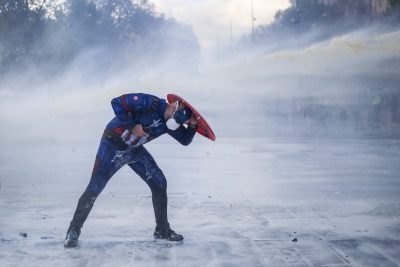 L'umorismo della generazione Z anima le proteste in Francia