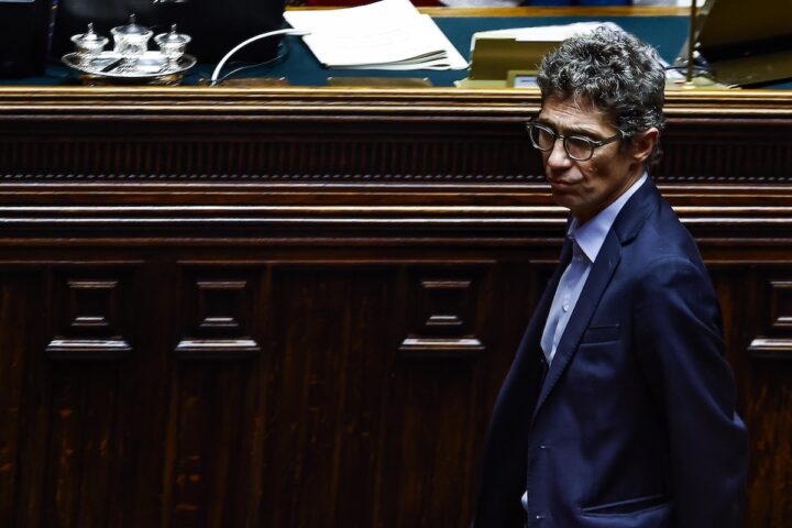 Magi di +Europa propone voto segreto con palline per legge elettorale, contro il Melonellum