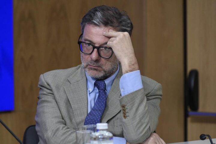 Manovra economica, tensioni nella Lega su scostamento e flessibilità di bilancio