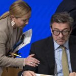 Manovra: giovani, anziani ed energia al centro, confronto acceso sulle banche