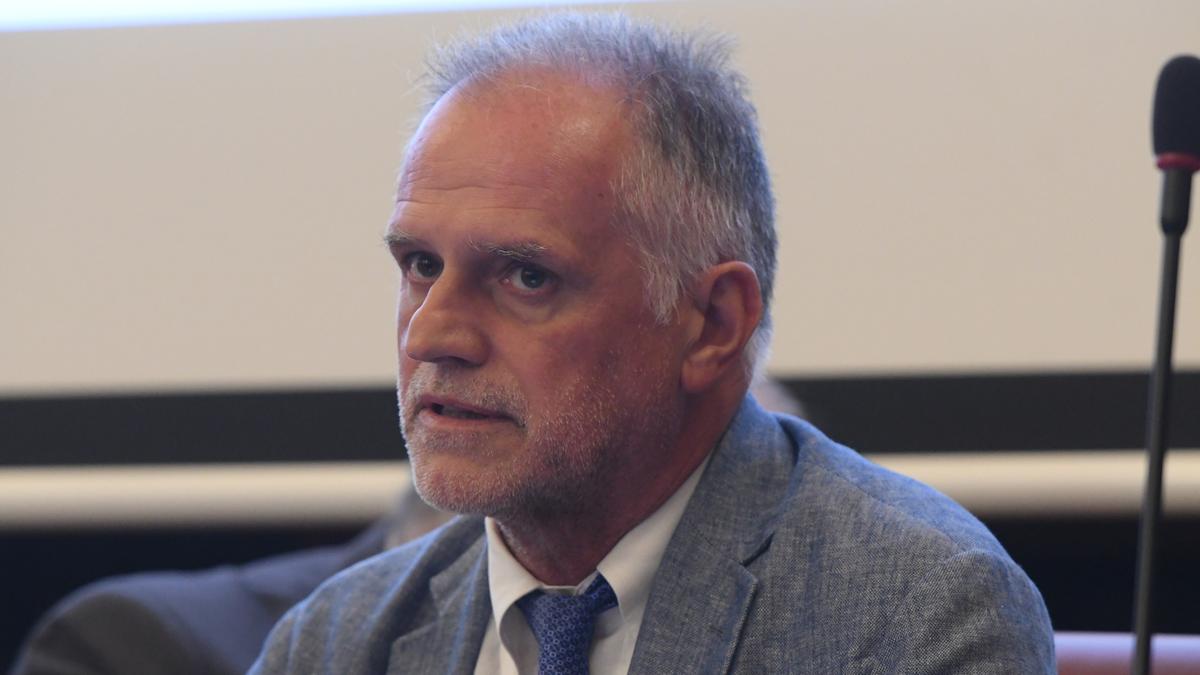 Massimo Garavaglia si candida a segretario della Lega, pronto a sfidare Salvini