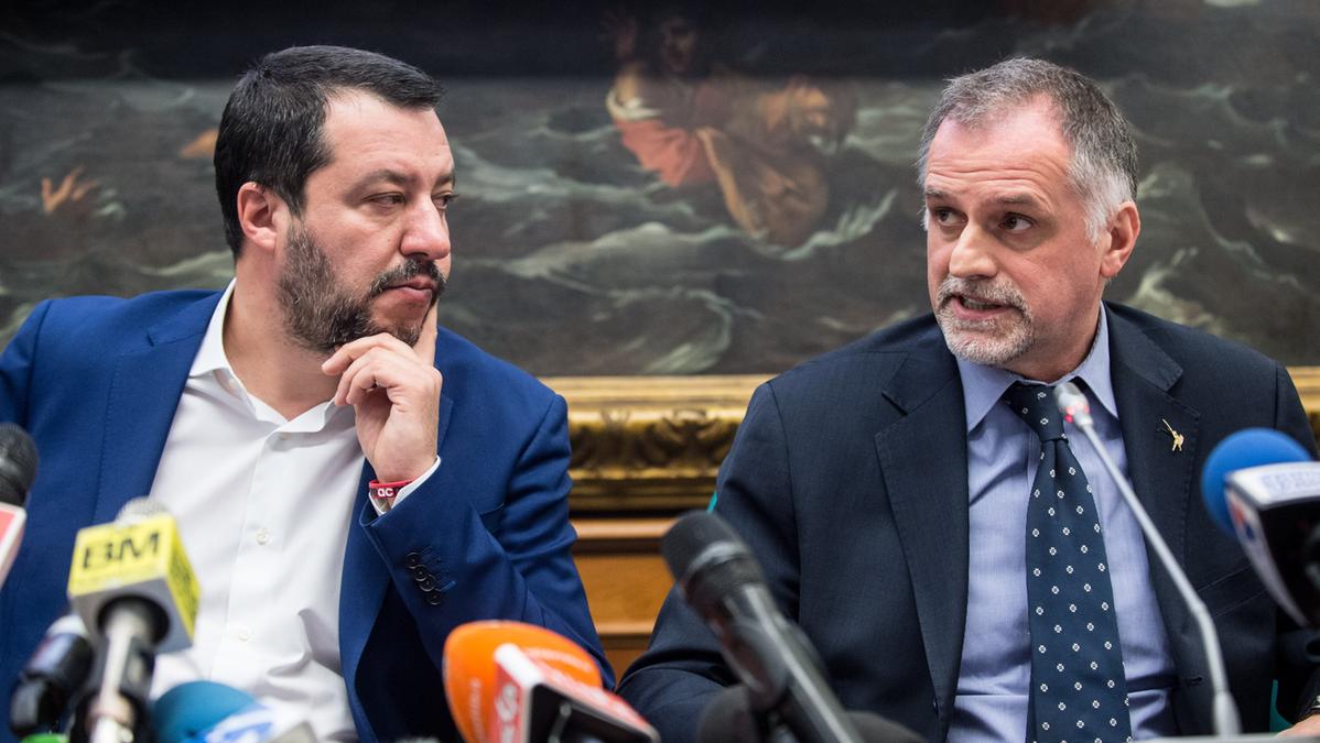 Massimo Garavaglia si candida contro Matteo Salvini alla segreteria della Lega