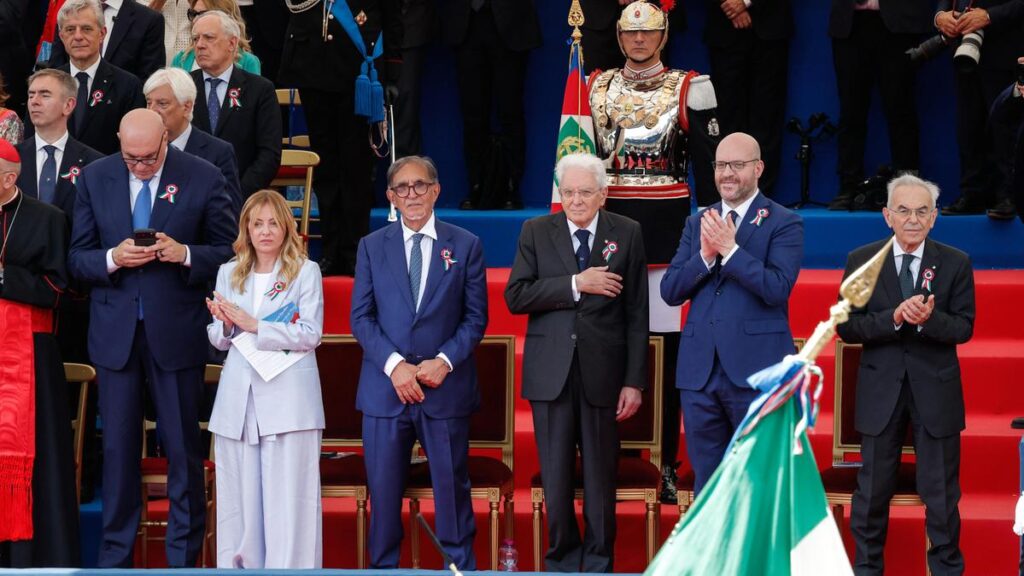 Mattarella critica l'eccesso di giornate nazionali e il loro impatto sugli enti pubblici