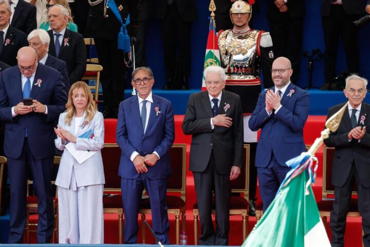 Mattarella critica l'eccesso di giornate nazionali e il loro impatto sugli enti pubblici
