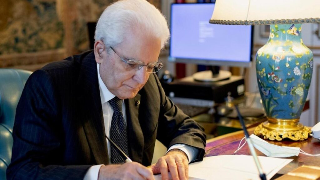 Mattarella firma tre decreti di grazia, inclusa la clemenza per Guido Gianni