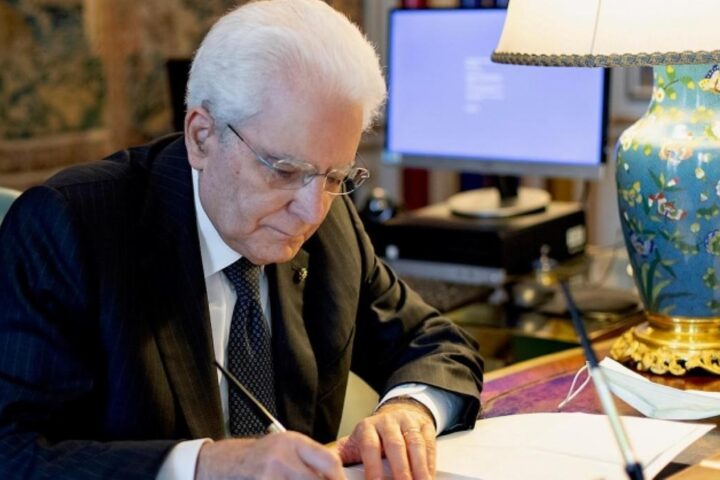 Mattarella firma tre decreti di grazia, inclusa la clemenza per Guido Gianni