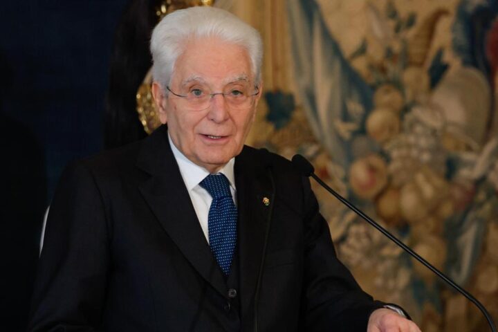 Mattarella: "La protezione sociale e il welfare sono fondamentali per il futuro dei giovani"