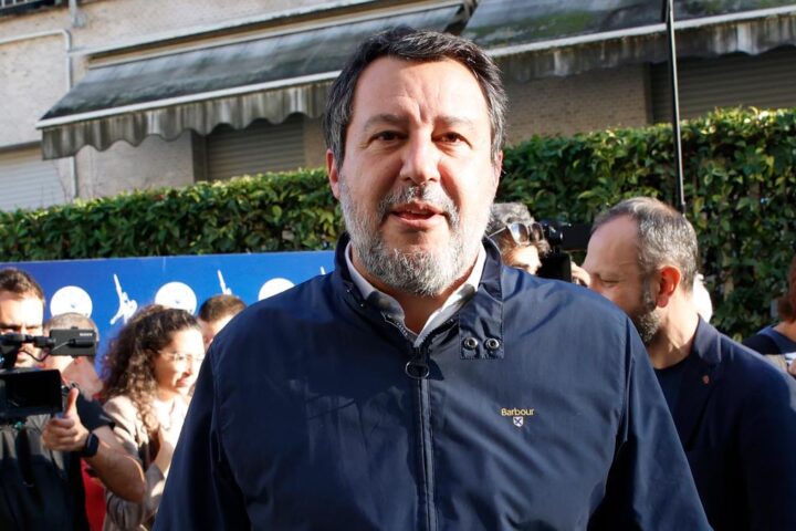 Matteo Salvini si dimette da segretario della Lega in vista del congresso di Milano