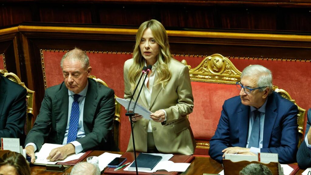 Meloni al Senato: “Risposta rapida necessaria per il costo dell'energia, sostegno a Kiev fondamentale”