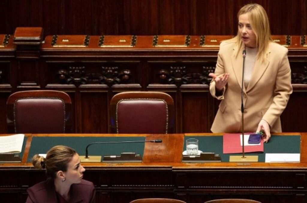 Meloni attacca Trump e Putin al Senato: "Quali interessi difende Vannacci?"
