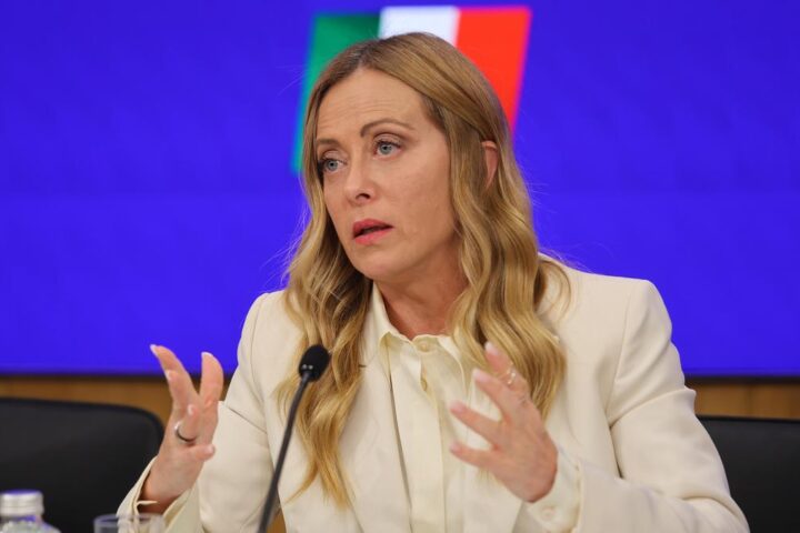 Meloni critica l'Istat: "Severità incomprensibile sulle stime del Pil"