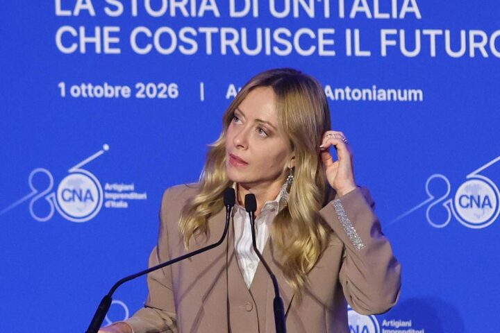 Meloni sostiene la centralità politica in vista delle prossime elezioni