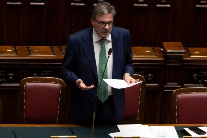 Mini Irpef per giovani, ma stop al taglio per il ceto medio nella manovra 2027