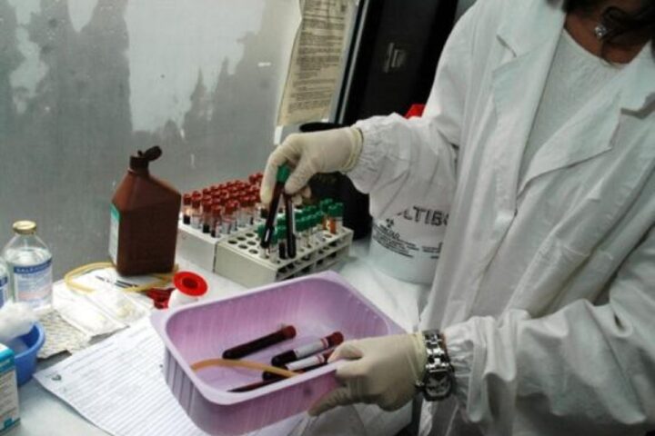 Morta scienziata di 28 anni in laboratorio di peste in Siberia: indagini in corso