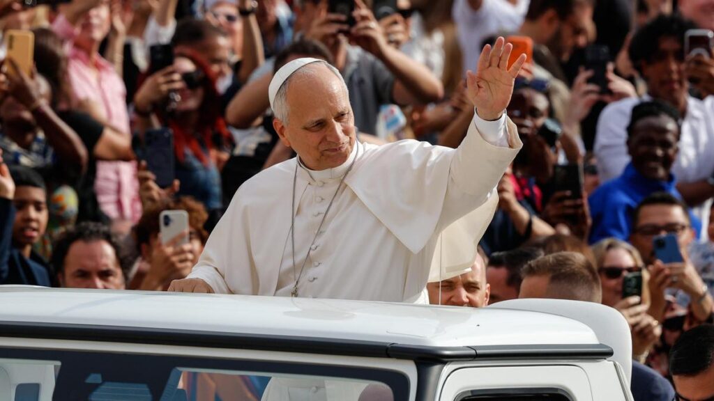 Notte tranquilla per Papa Leone XIV dopo l'intervento chirurgico al polmone