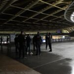 Nuovi coprifuoco a Parigi e in altre città francesi per ripristinare l'ordine dopo le proteste