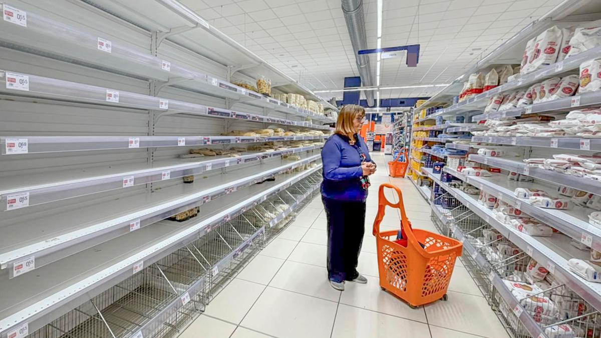 Paralisi dei trasporti nel Sud Italia: magazzini pieni e scaffali vuoti