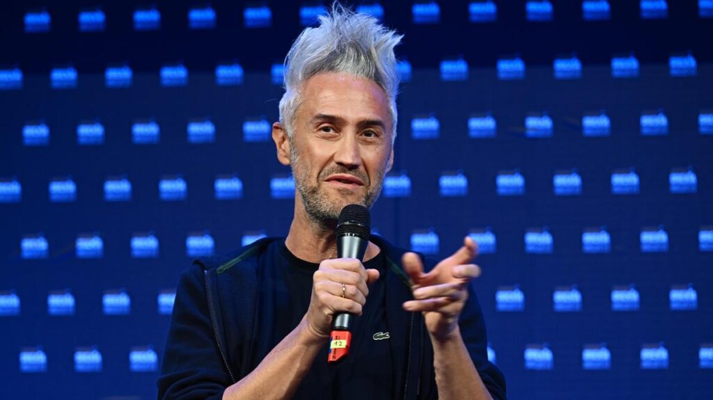 Prof. Schettini: “Il lassismo digitale devasta i giovani. No agli smartphone per i minori”