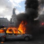 Proteste in Francia: scontri tra manifestanti e polizia, gravissimi danni a Parigi, Lione e Marsiglia