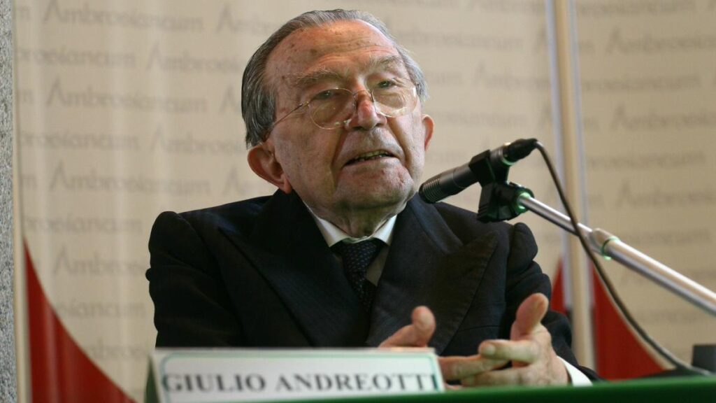 Record di longevità e curiosità in Parlamento: la storia della Repubblica Italiana