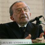Record di longevità e curiosità in Parlamento: la storia della Repubblica Italiana