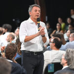 Renzi invita i centristi di Forza Italia a unirsi a Italia Viva: «Lasciate il partito»