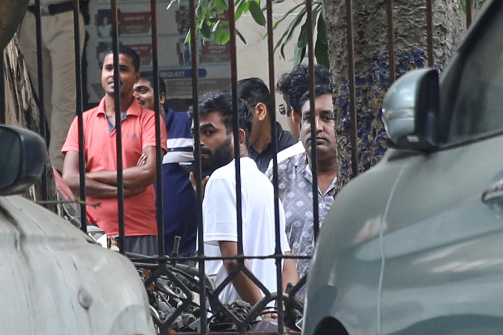 Rilasciati i leader del “Partito degli scarafaggi” dopo gli arresti pre-proteste a New Delhi