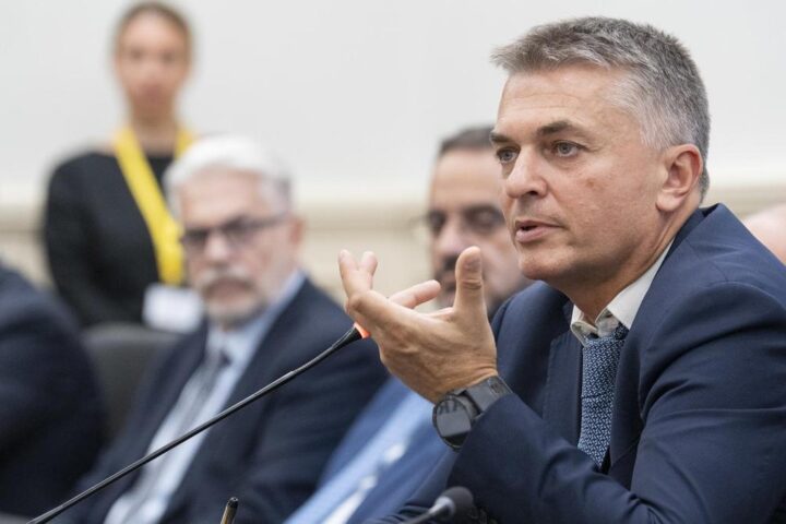 Rixi: "Manifestare è giusto, ma non si ferma l'economia"