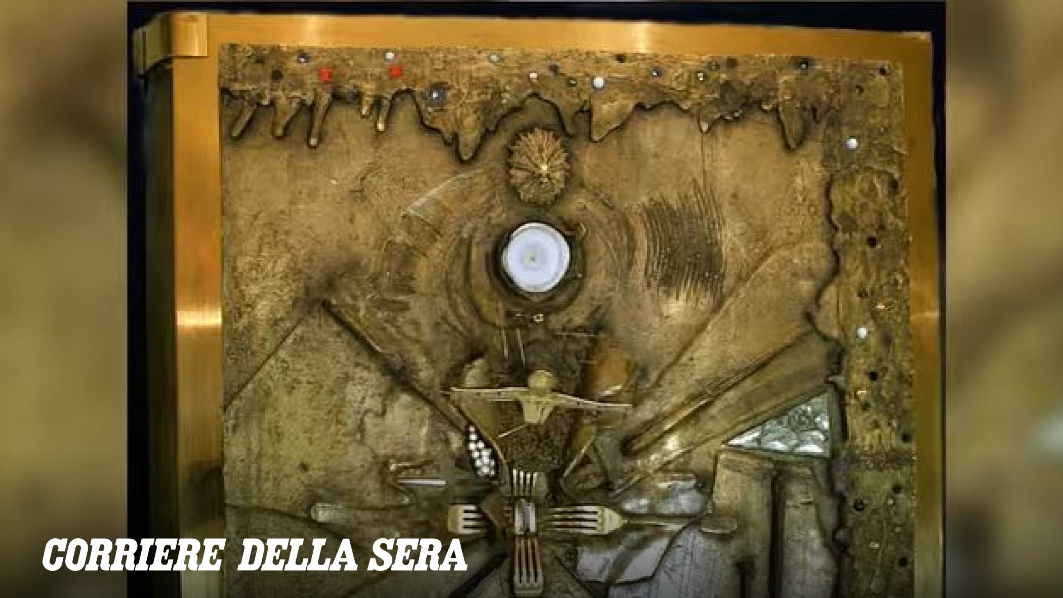 Rubato «L’Apocalypse» di Salvador Dalí dal Centro d'arte contemporanea d'Issoire in Francia