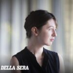 Sally Rooney ritira i suoi libri dal Regno Unito: inizia il dibattito sulla libertà di espressione