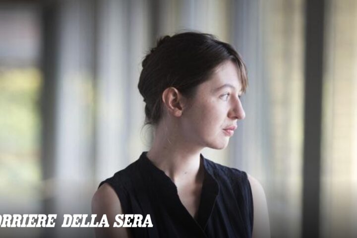 Sally Rooney ritira i suoi libri dal Regno Unito: inizia il dibattito sulla libertà di espressione