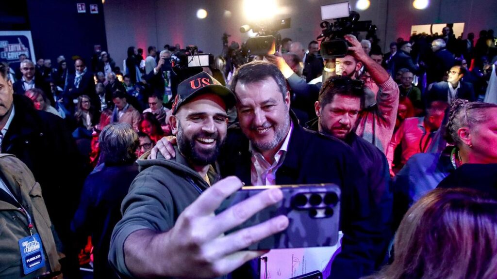 Salvini rieletto segretario della Lega con il 76%: "Basta soldi e armi a Kiev"