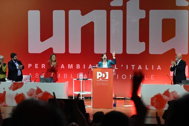 Schlein annuncia la sua candidatura a premier: "Correrò, con o senza primarie"