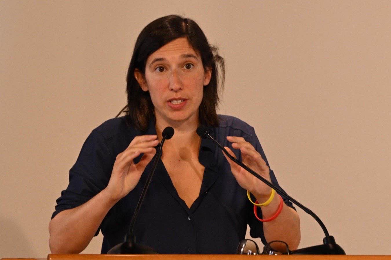 Schlein avverte gli alleati: «Il programma non è questioni di uno a uno», primarie se non ci sarà accordo