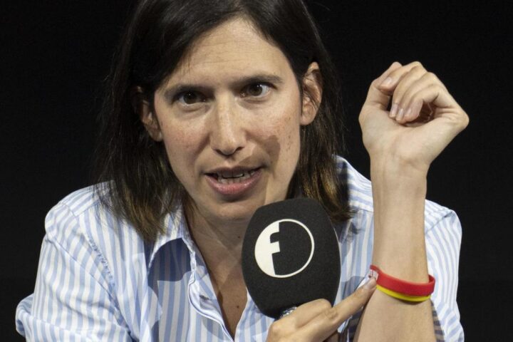 Schlein e Conte: discussione sulla presenza di Renzi nel campo progressista