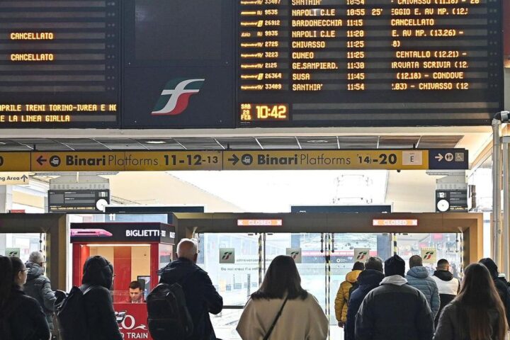 Sciopero dei trasporti: Salvini cerca di fermare la protesta dell'Usb
