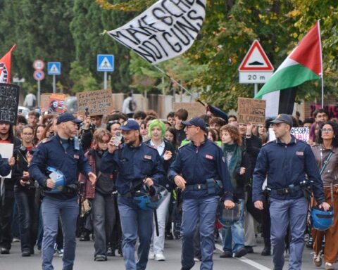 Sciopero generale del 30 ottobre: proteste in tutto il Paese, trasporti precettati da Salvini