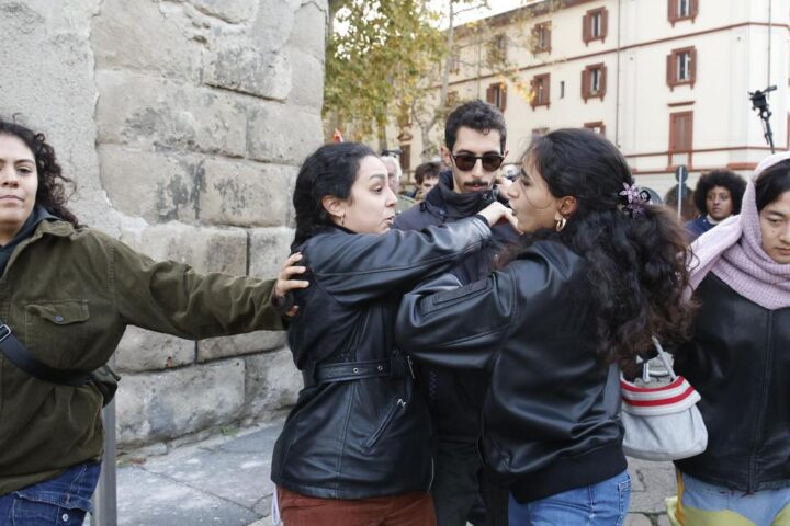 Scontro governo-magistratura: Meloni accusa, toghe rispondono con fermezza